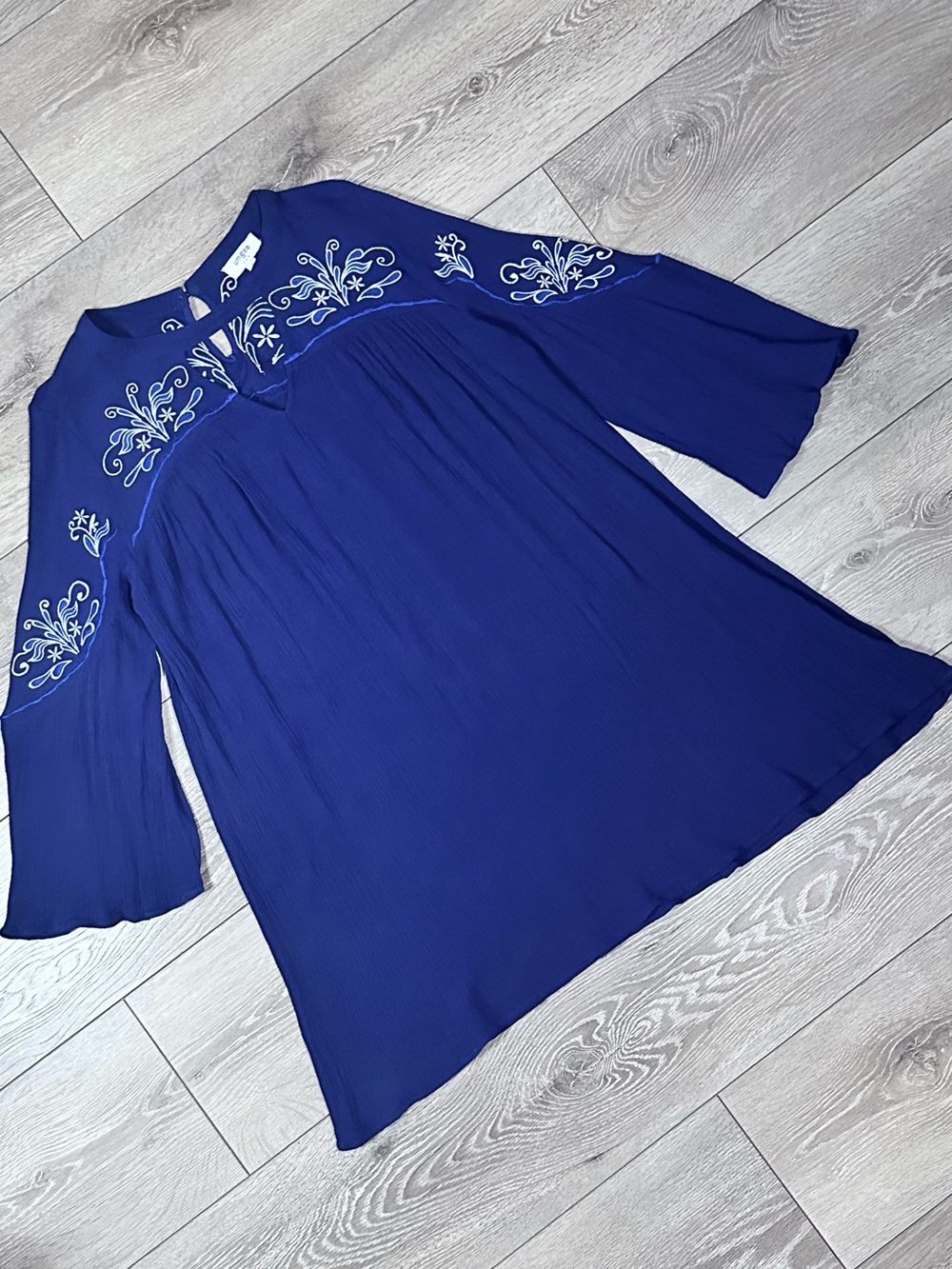 Umgee Navy Crinkle Gauze Floral Embroidered Mini Shift Dress *Read* - Picture 3 of 15